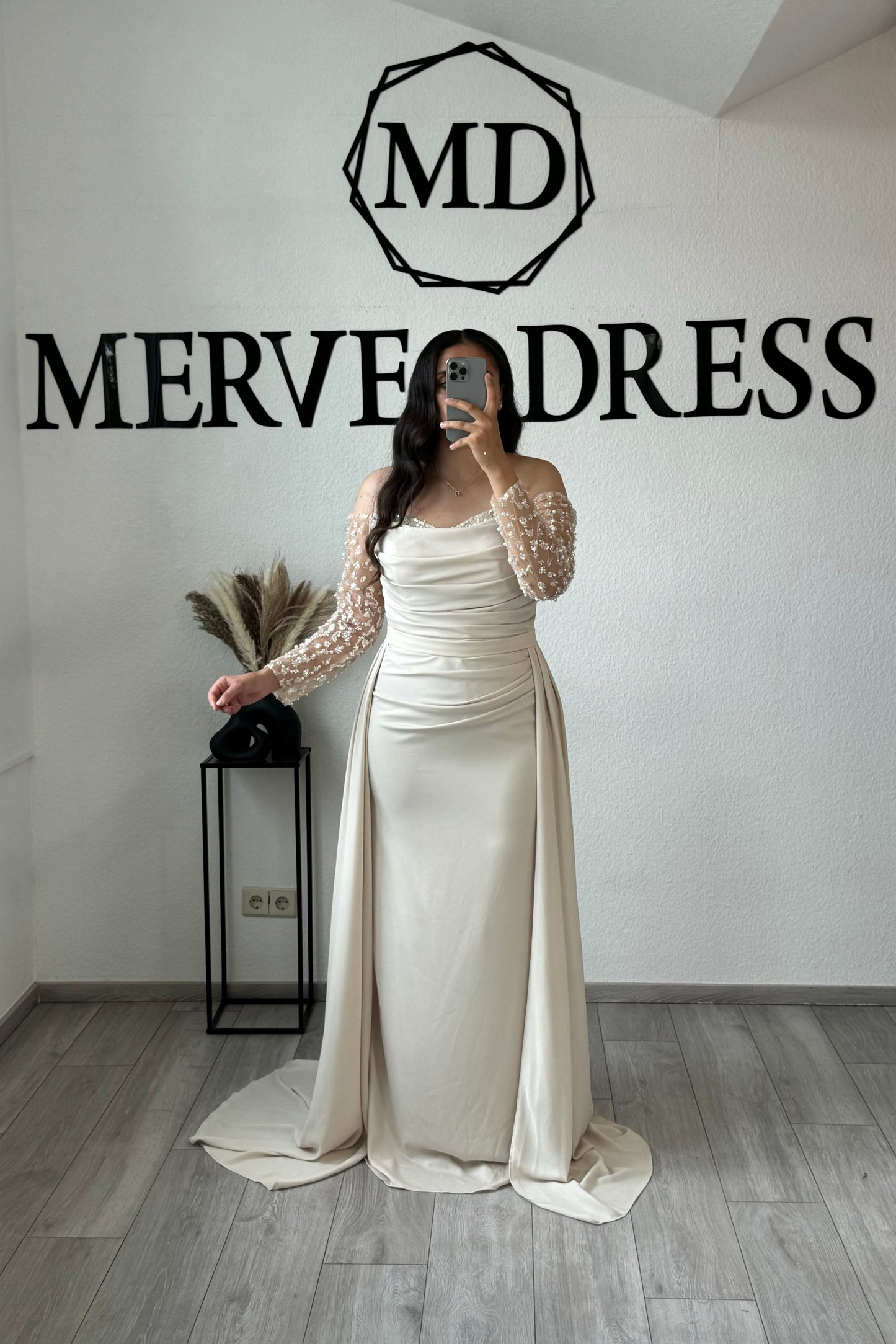 Canfidan Dress